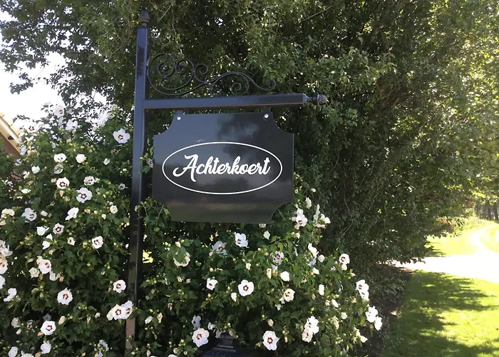 De Achterkoert